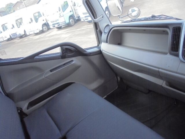 MITSUBISHI CANTER 2019