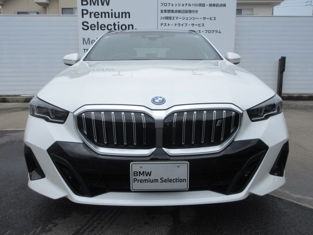 BMW BMW i5 touring 2024