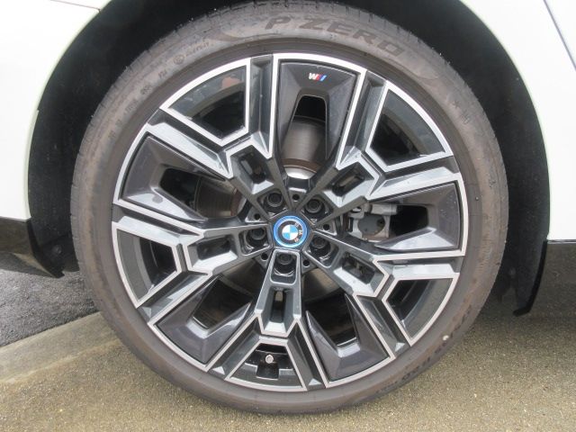BMW BMW i5 touring 2024