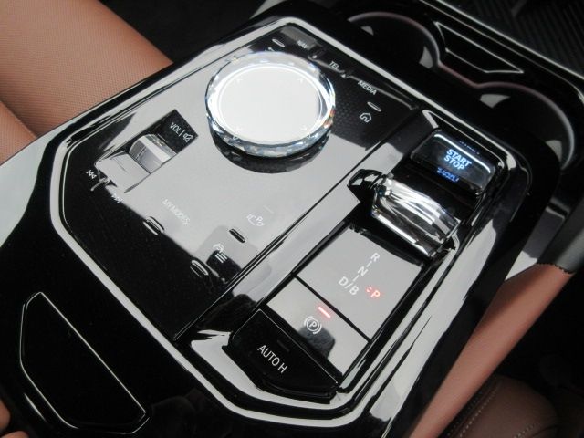 BMW BMW i5 touring 2024