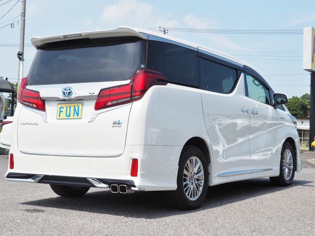 TOYOTA ALPHARD hybrid 4WD 2018