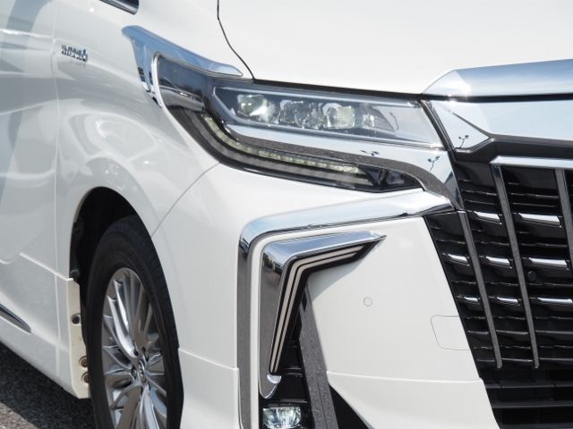 TOYOTA ALPHARD hybrid 4WD 2018