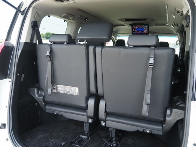 TOYOTA ALPHARD hybrid 4WD 2018