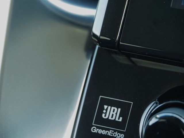 TOYOTA ALPHARD hybrid 4WD 2018