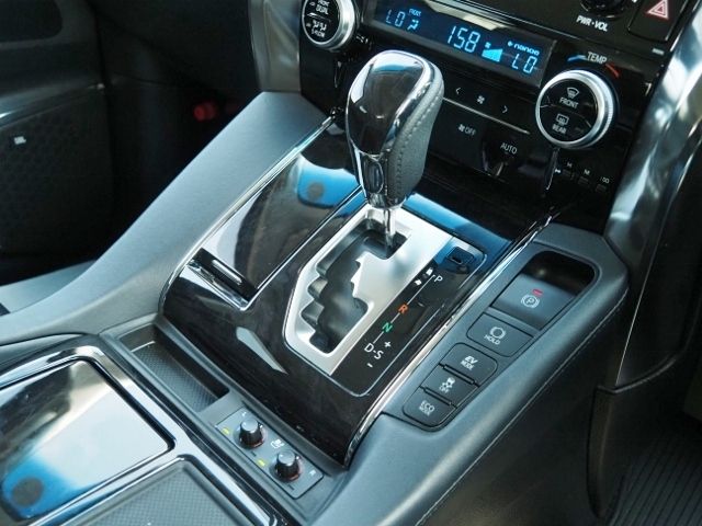 TOYOTA ALPHARD hybrid 4WD 2018