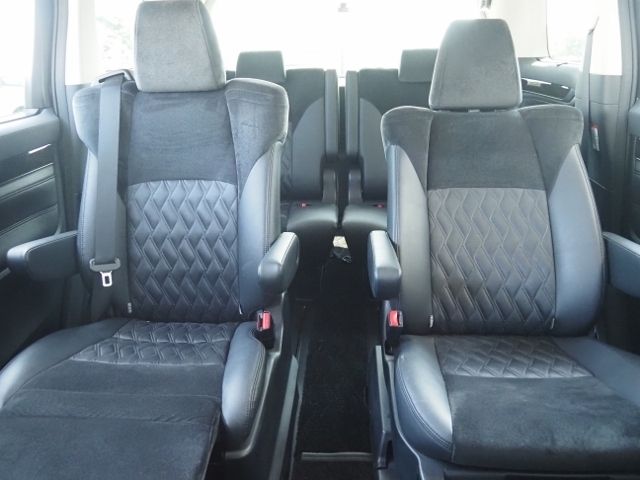 TOYOTA ALPHARD hybrid 4WD 2016