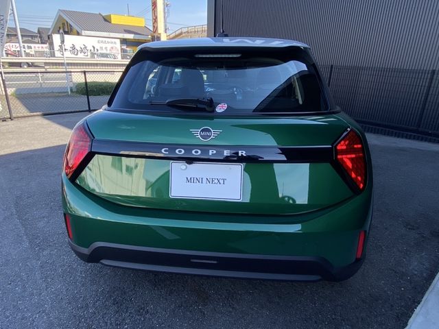 BMW MINI COOPER 5DOOR 2024