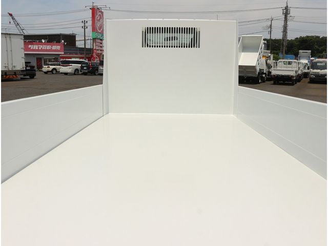 MITSUBISHI CANTER 2020