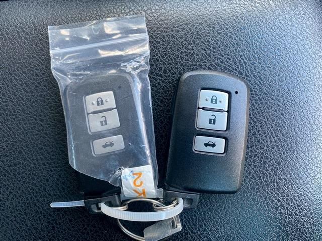 TOYOTA CAMRY HYBRID 2016