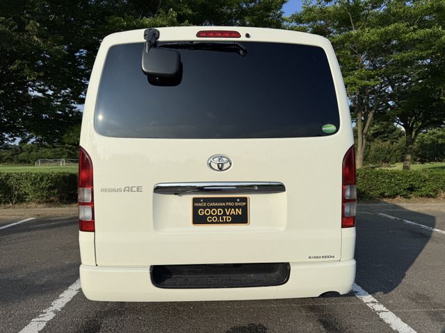 TOYOTA HIACE van 4WD 2012