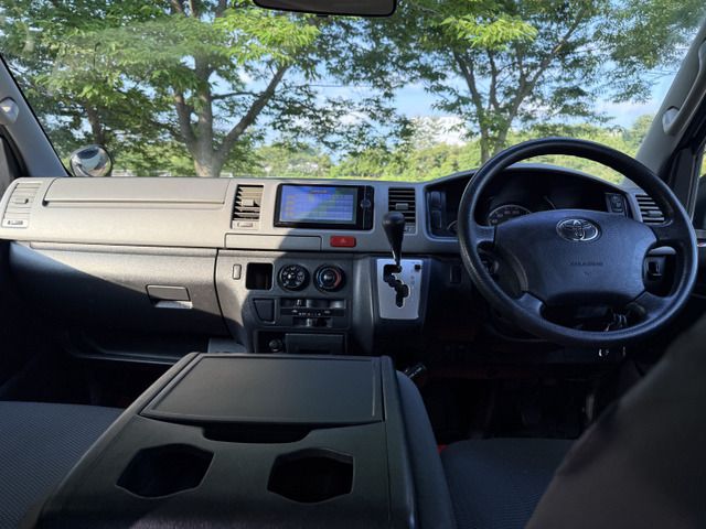 TOYOTA HIACE van 4WD 2012