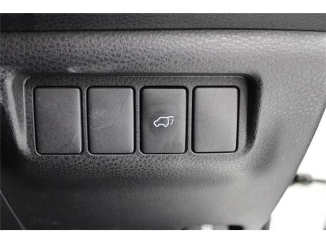 TOYOTA HARRIER 2WD 2017