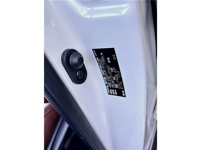 TOYOTA HARRIER 2WD 2017