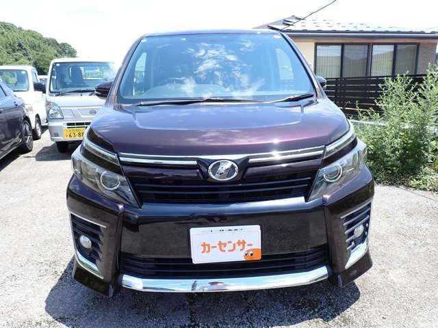 TOYOTA VOXY 2014
