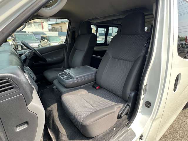 NISSAN NV350 CARAVAN 2018