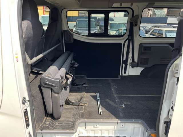 NISSAN NV350 CARAVAN 2018