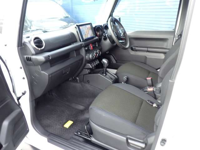 SUZUKI JIMNY NOMADE 2025