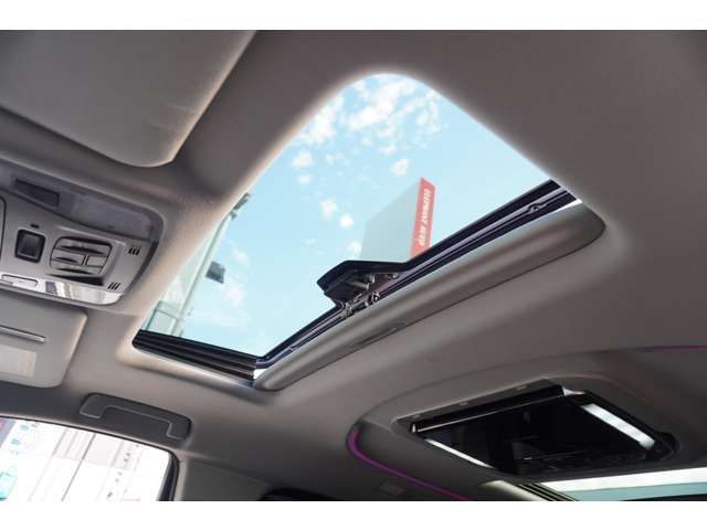 TOYOTA VELLFIRE 2017