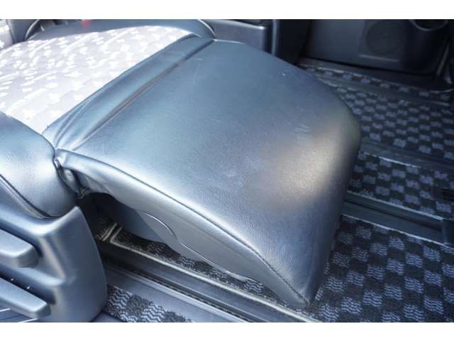 TOYOTA VELLFIRE 2017