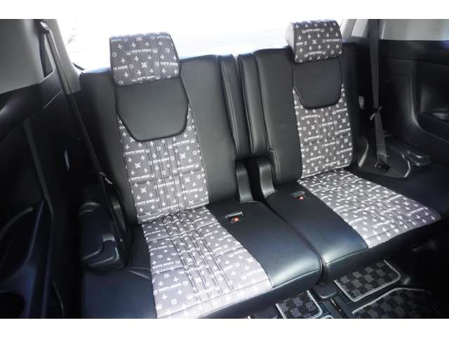 TOYOTA VELLFIRE 2017