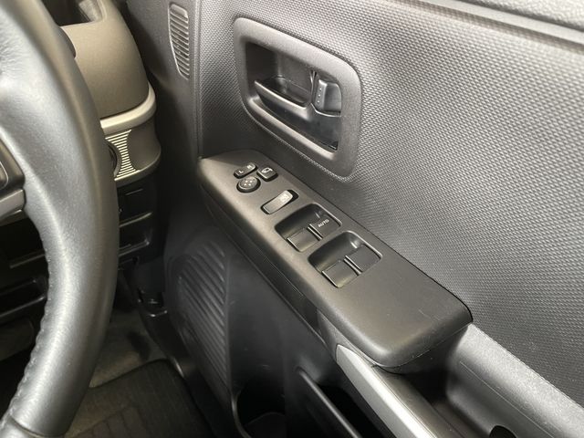 SUZUKI Spacia GEAR 2023