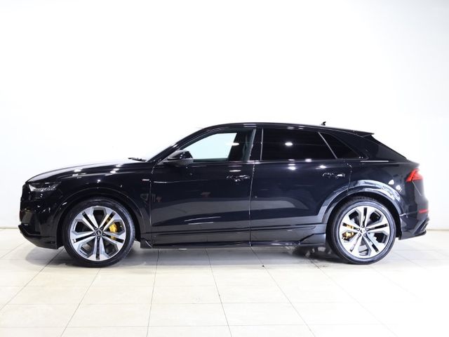 AUDI AUDI Q8 2022