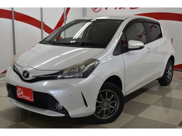 TOYOTA VITZ  4WD 2015