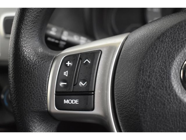 TOYOTA VITZ  4WD 2015