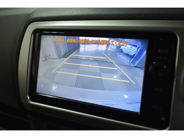 TOYOTA VITZ  4WD 2015