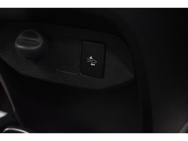 TOYOTA VITZ  4WD 2015