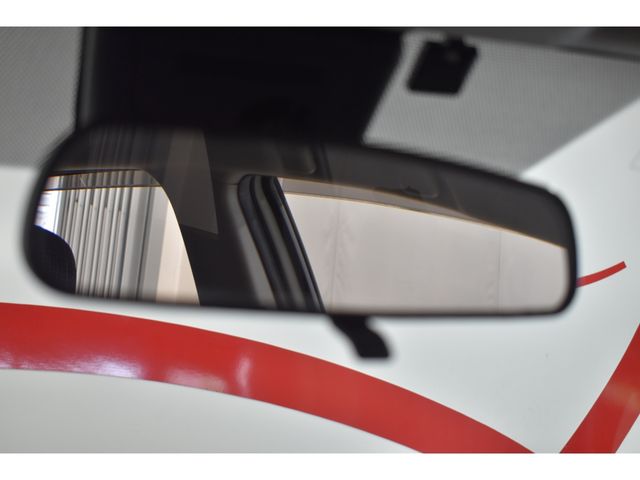 TOYOTA VITZ  4WD 2015