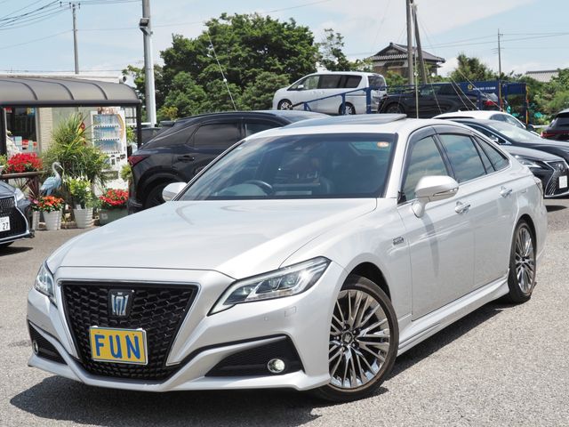 TOYOTA CROWN sedan hybrid 2021