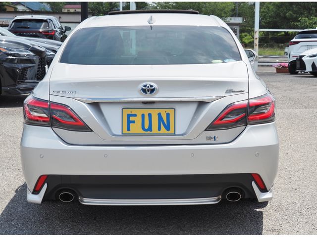 TOYOTA CROWN sedan hybrid 2021