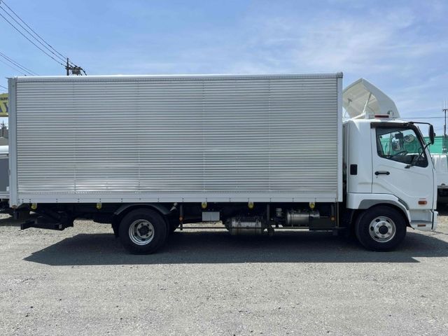 MITSUBISHI FUSOU FIGHTER 2018