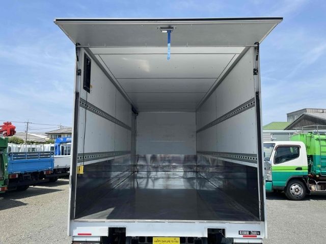 MITSUBISHI FUSOU FIGHTER 2018