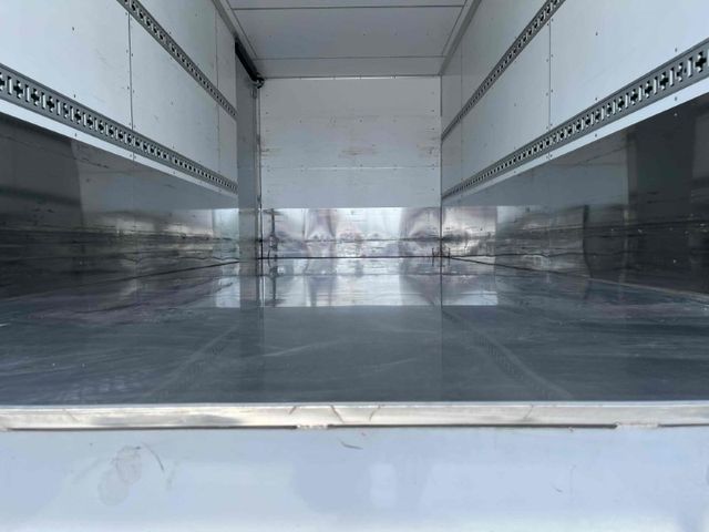 MITSUBISHI FUSOU FIGHTER 2018