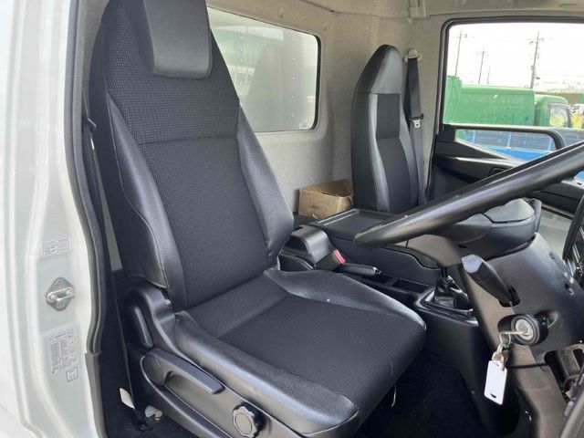 MITSUBISHI FUSOU FIGHTER 2018