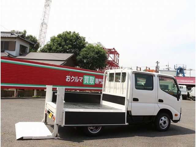 TOYOTA DYNA 2019