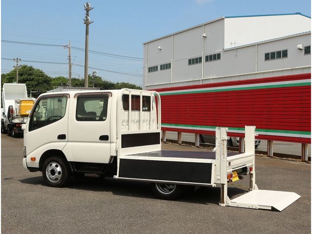TOYOTA DYNA 2019