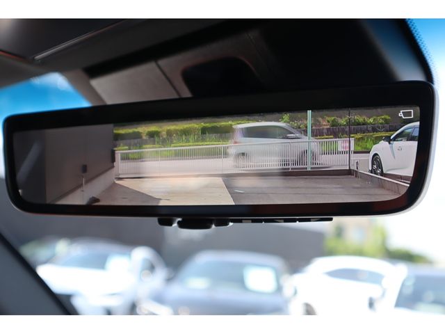 TOYOTA LEXUS LX600 2023