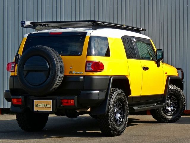 TOYOTA FJ CRUISER 4WD 2012