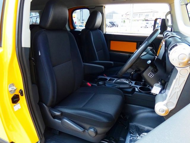 TOYOTA FJ CRUISER 4WD 2012