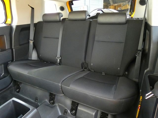 TOYOTA FJ CRUISER 4WD 2012