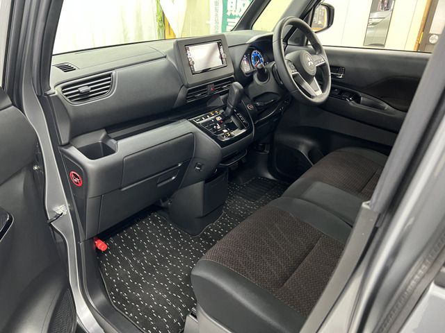 MITSUBISHI ek X SPACE 2020