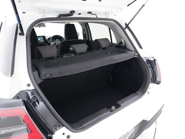 SUZUKI SWIFT 4WD 2024