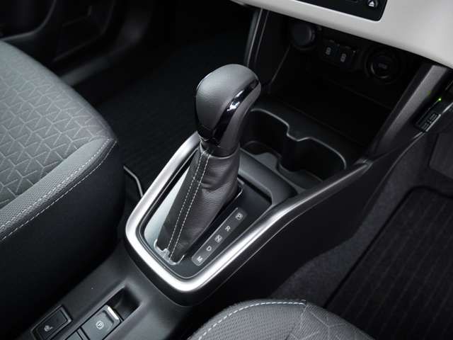 SUZUKI SWIFT 4WD 2024