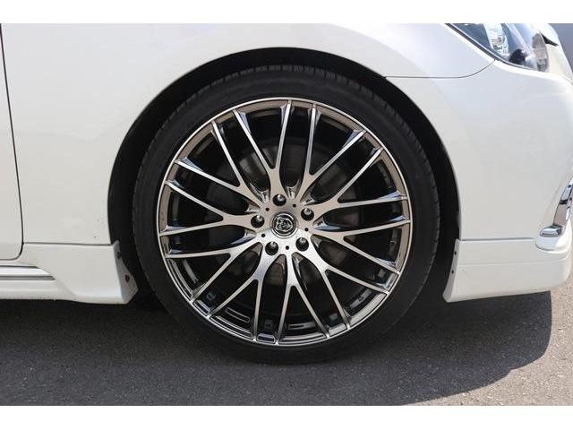 TOYOTA CROWN MAJESTA HYBRID 2014