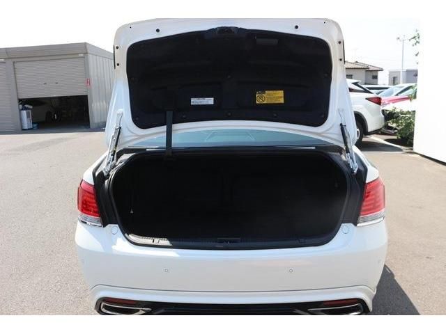 TOYOTA CROWN MAJESTA HYBRID 2014