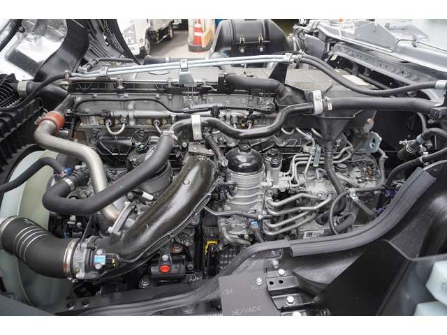 MITSUBISHI FUSOU SUPER GREAT 2025