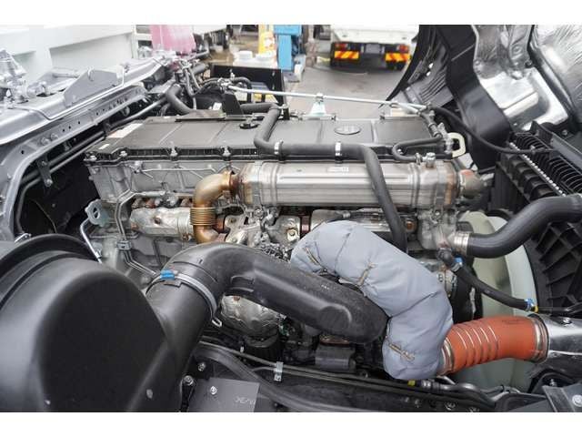 MITSUBISHI FUSOU SUPER GREAT 2025